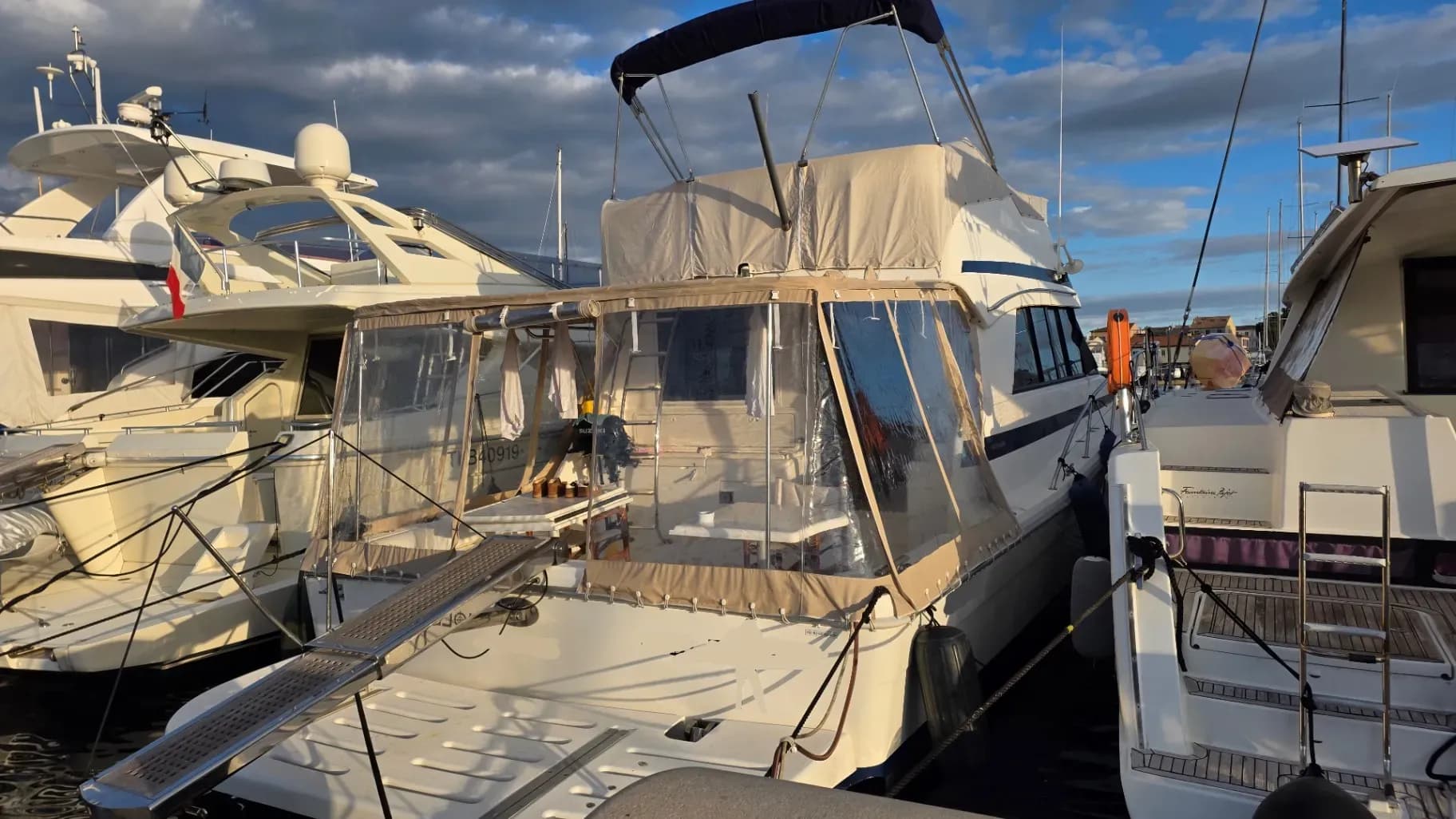 Riviera Marine RIVIERA 48