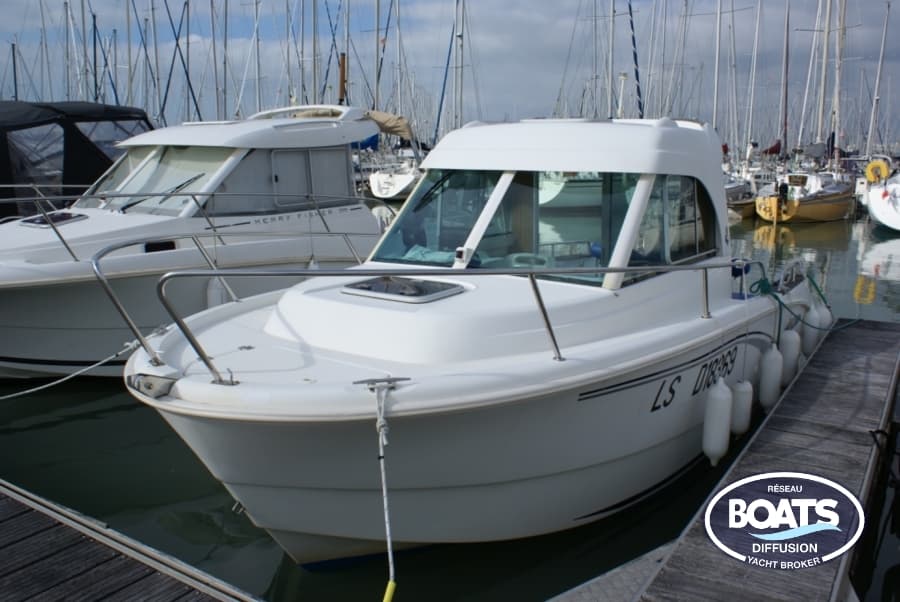 BENETEAU ANTARES 650
