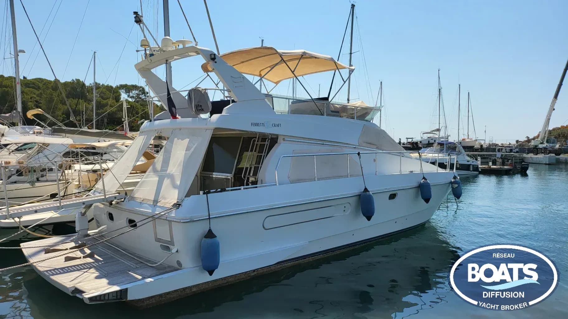 FERRETTI Yachts FERRETTI 45 Altura
