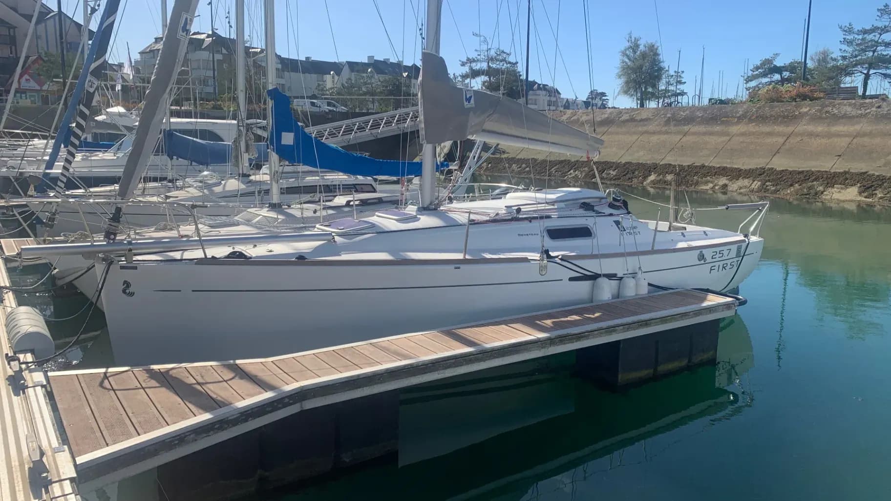 BENETEAU FIRST 25.7 S