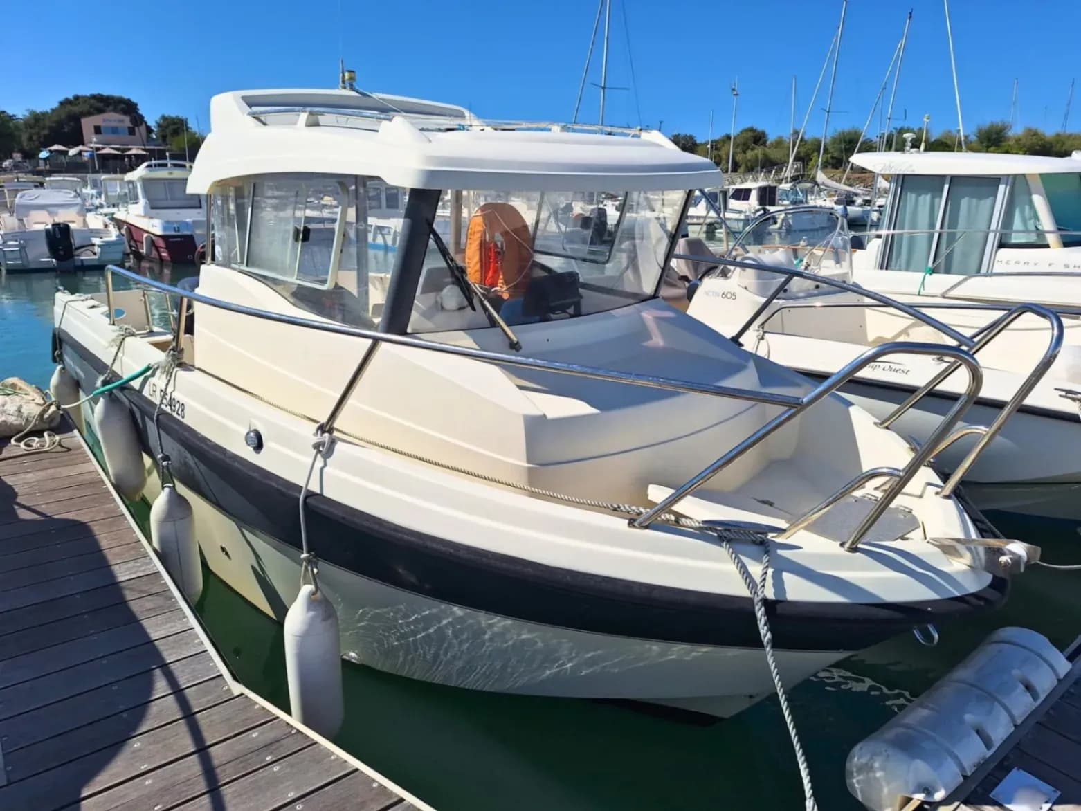 PARKER POLAND PARKER 660 PILOTHOUSE