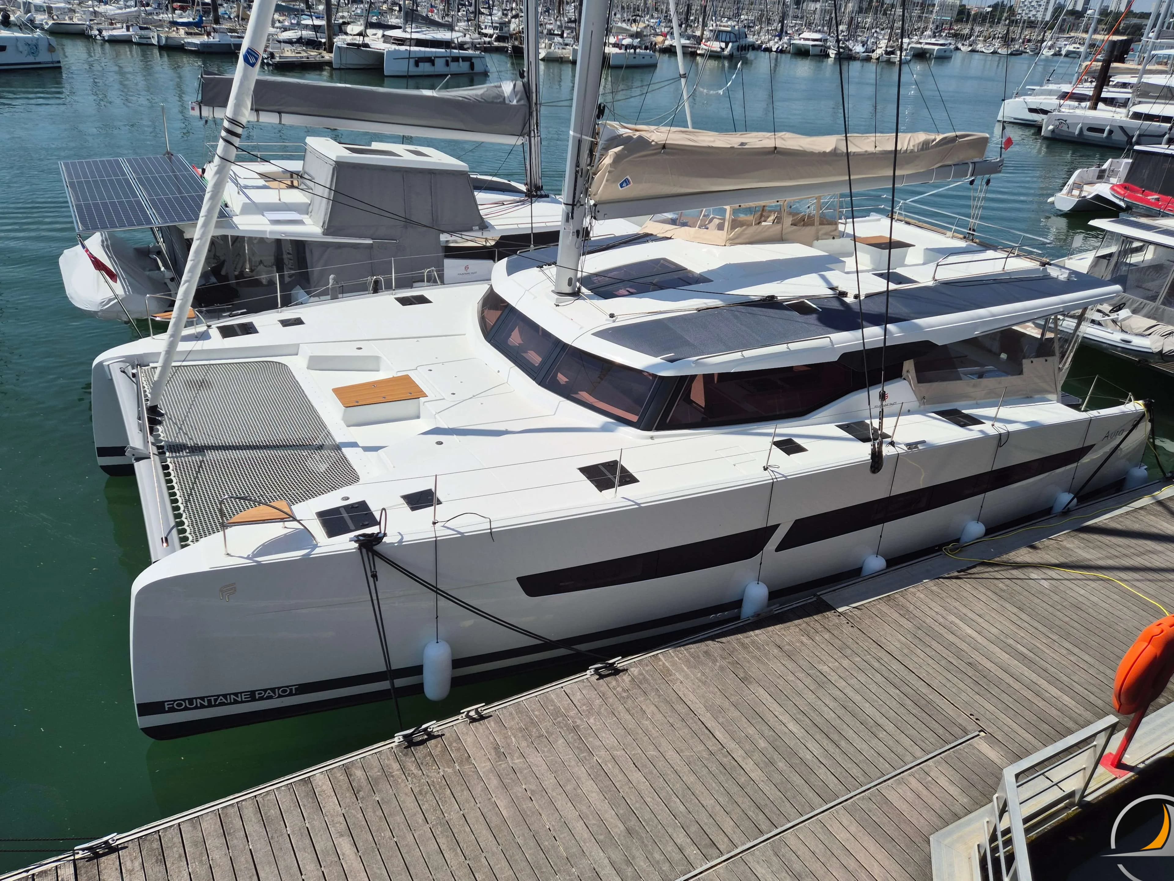 FOUNTAINE PAJOT AURA 51