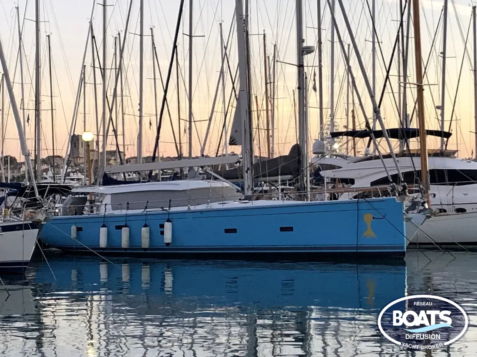 Moody 54 DS - Photo 1