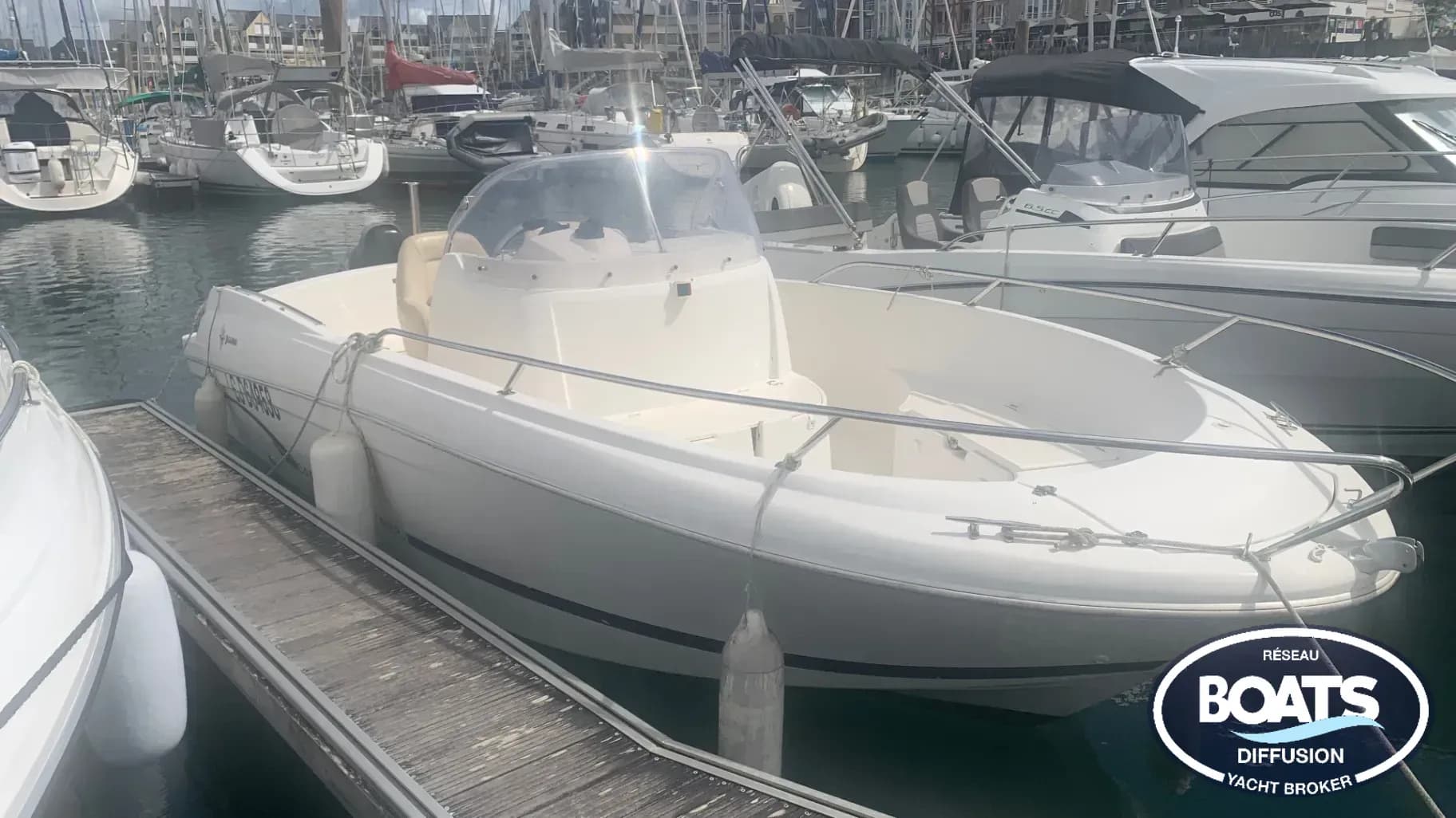 JEANNEAU CAP CAMARAT 635 CC STYLE - Photo 1