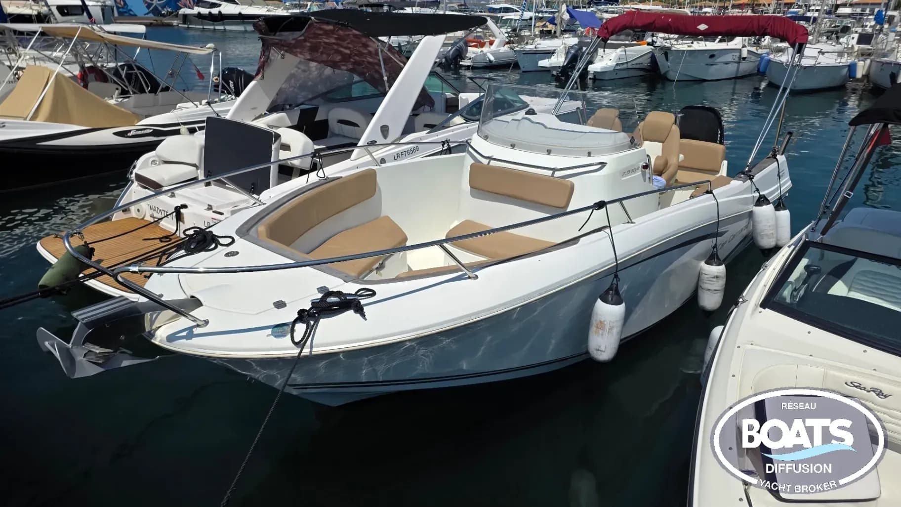 JEANNEAU CAP CAMARAT 7.5 CC