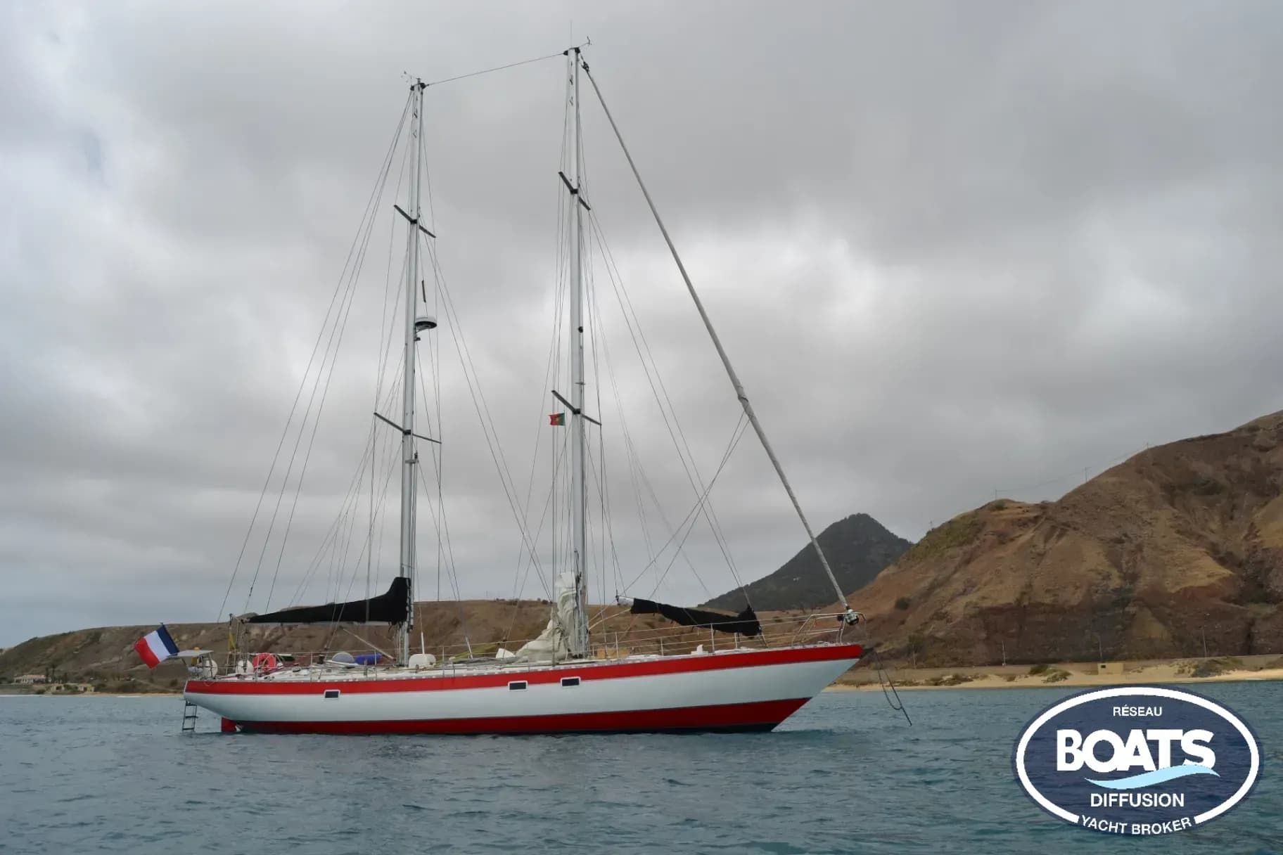 Laporte Twin-masted Schooner - Photo 1