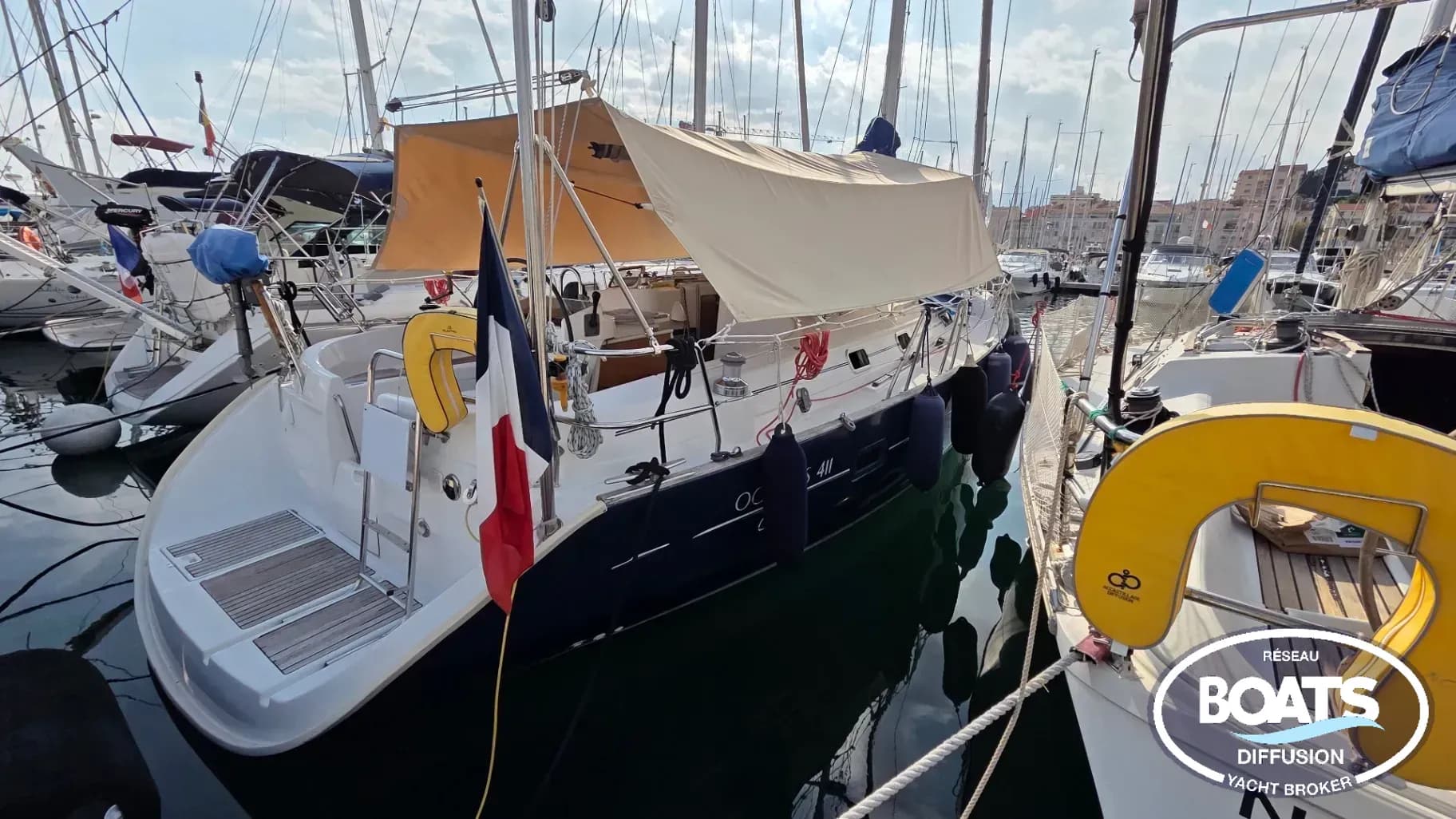 BENETEAU Oceanis 411 - Photo 1