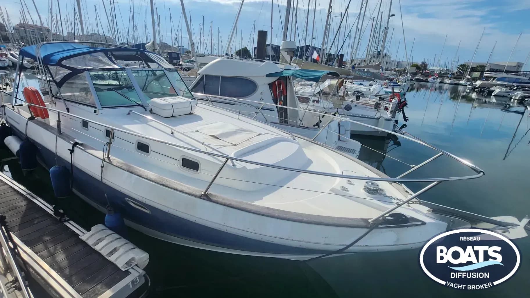 BENETEAU Ombrine 900