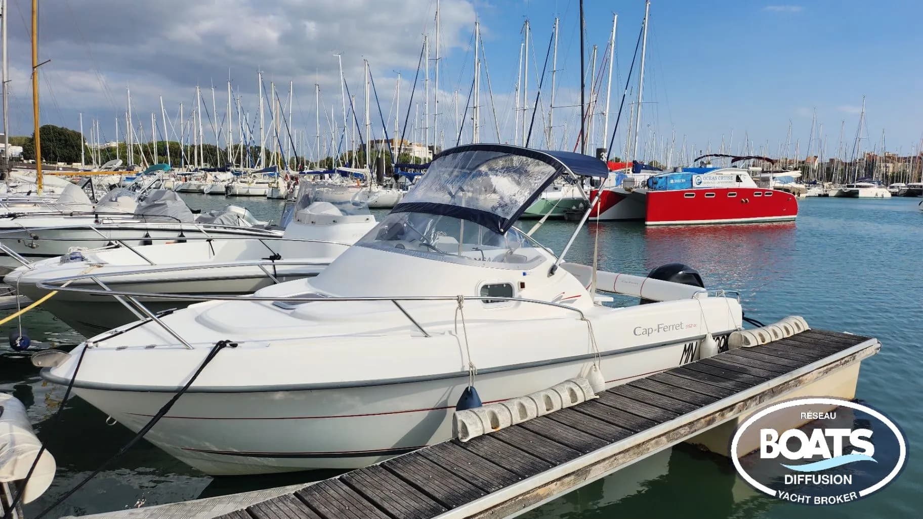 B2 marine CAP FERRET 552 CC