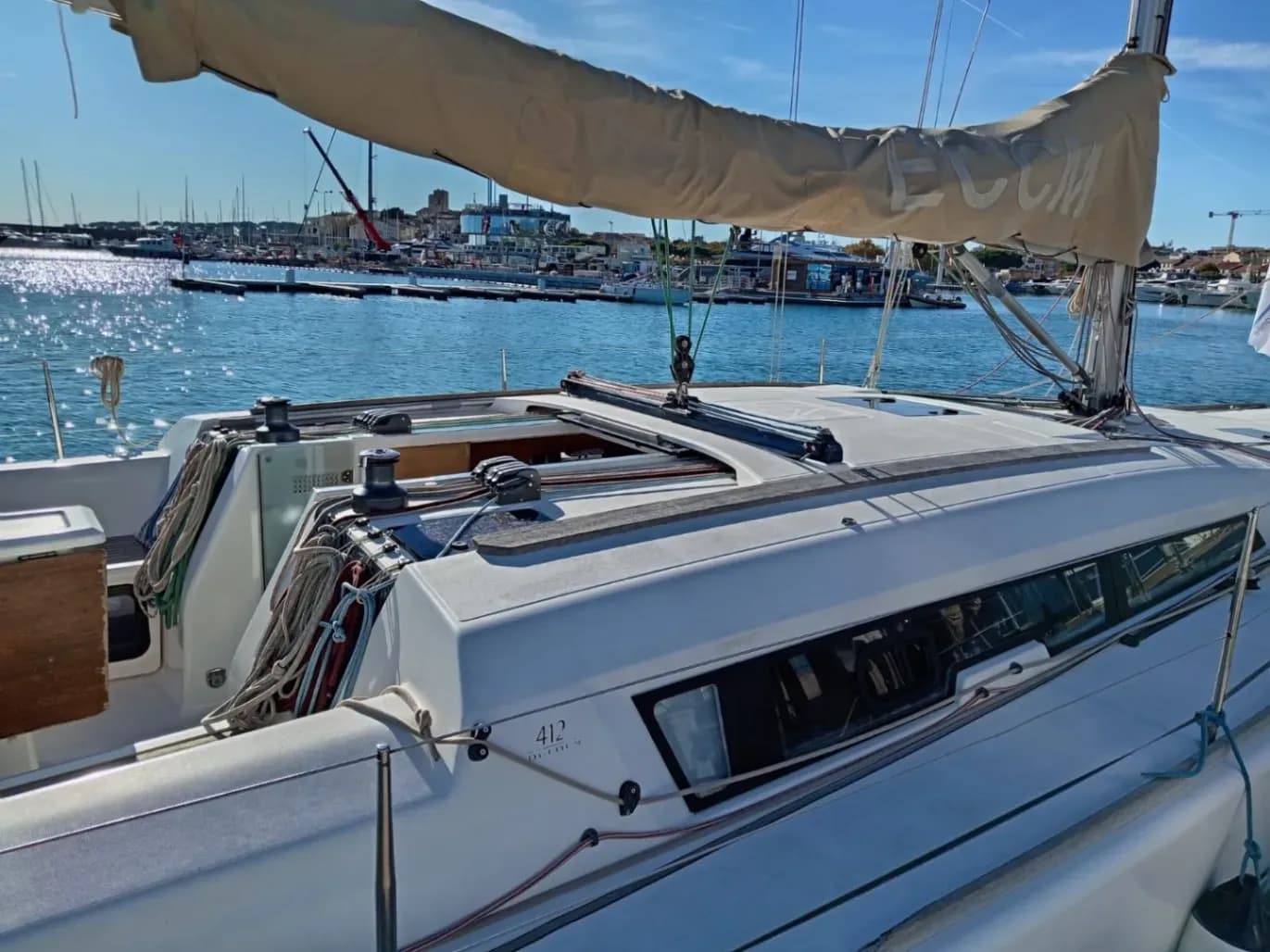 Dufour and Sparks 412