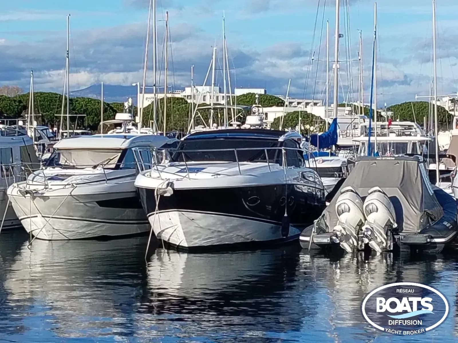 PRINCESS V39 - Photo 1