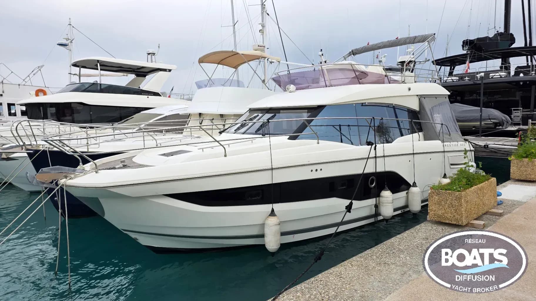 JEANNEAU PRESTIGE 420 FLY - Photo 1