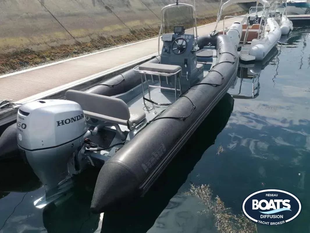 Bombard EXPLORER 700 NEO - Photo 1
